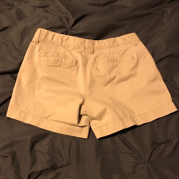 Old Navy low rise shorts - Picture 3 of 3